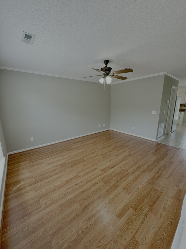 Building Photo - 23 Upton Ct Dr