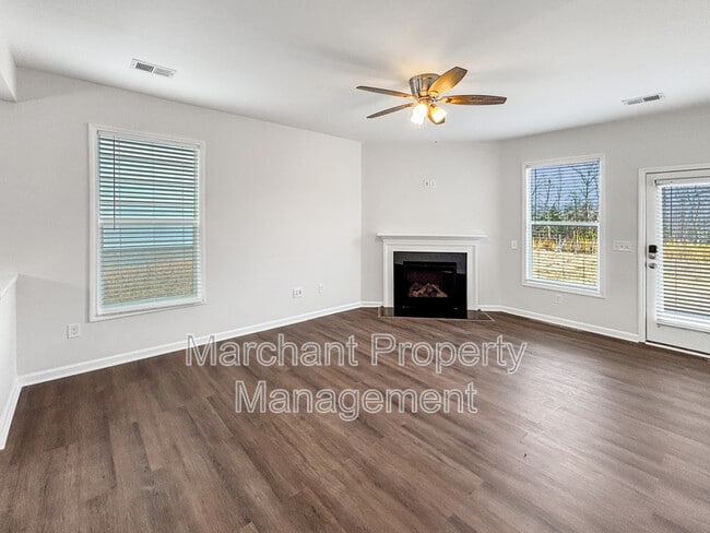 Building Photo - 6 Ashborne Ln