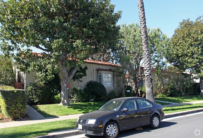 Primary Photo - 812-818 21st Street