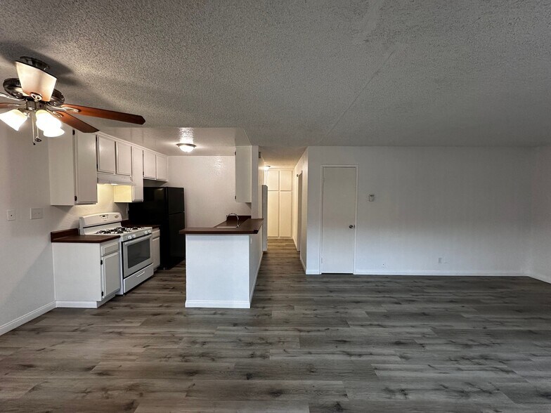 Building Photo - 5134 Glendora Ave