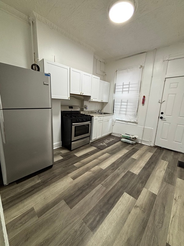 Building Photo - 292X Parkwood Ave