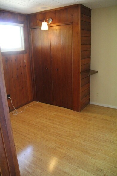 Building Photo - 87 Ethel Ave