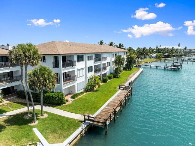 Building Photo - 1630 Seaway Dr