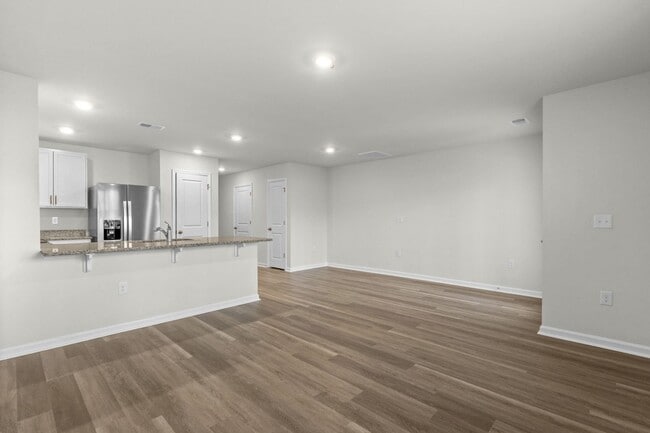 Building Photo - 640 Rd