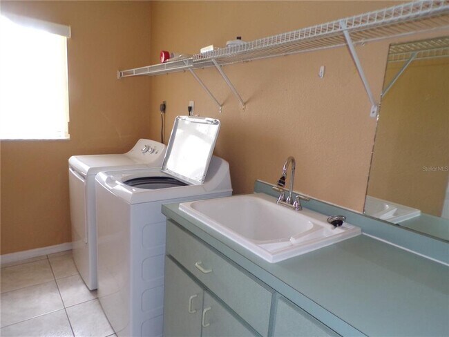 Building Photo - 555 Corrientes Cir