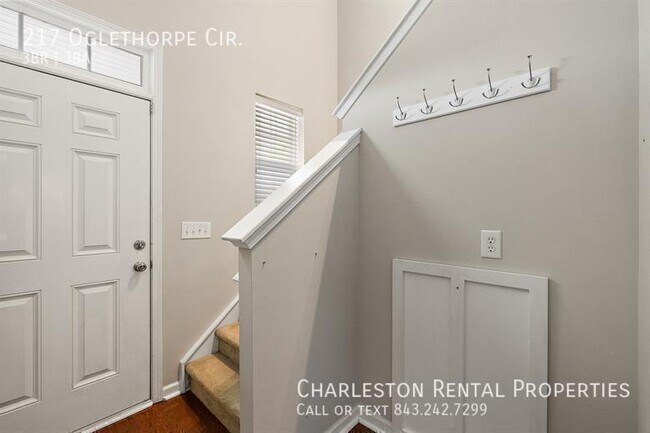 Building Photo - 217 Oglethorpe Cir