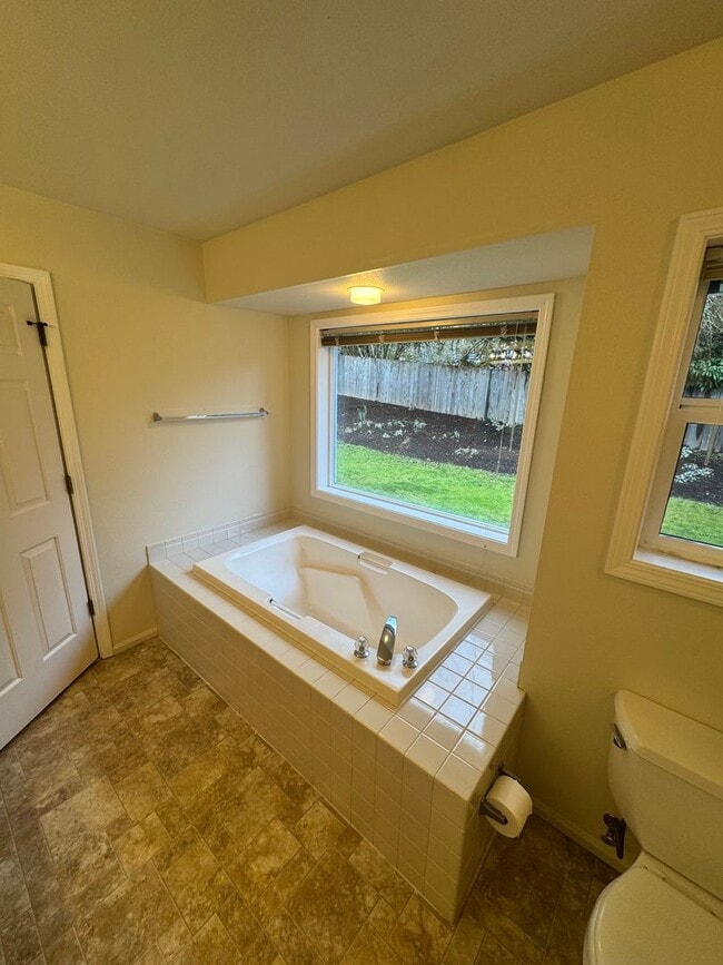 Building Photo - Single level home ~3 Bedroom ~ 2 bath House in Great Location with A/C