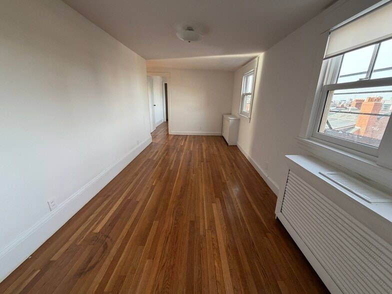 Building Photo - 28 Mount Vernon St