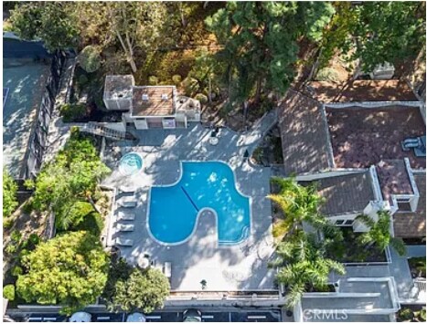 Building Photo - 22795 Lakeway Dr