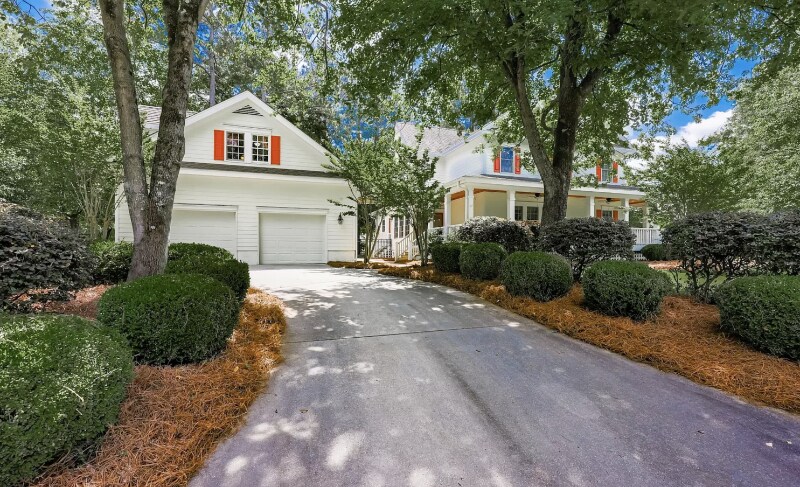 Building Photo - 301 Red Fox Run Dr