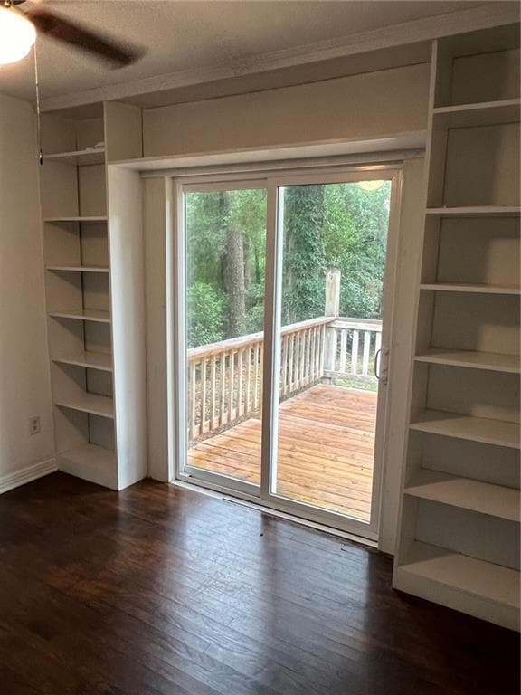 Building Photo - 5454 Lusann Dr