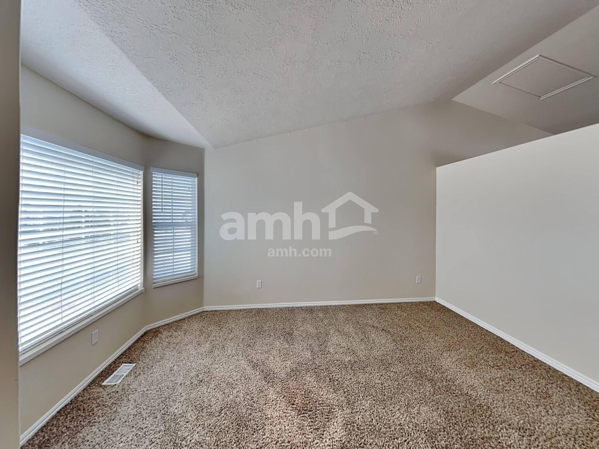 Building Photo - 15121 S Moab Way