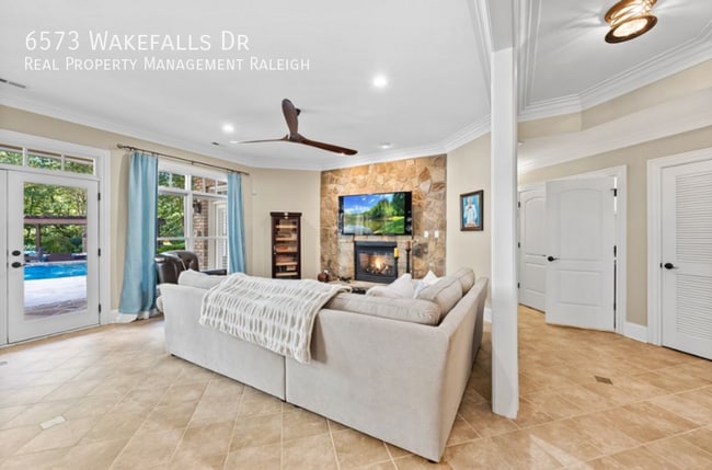 Building Photo - 6573 Wakefalls Dr