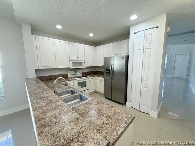 Building Photo - 236 Belle Grove Ln