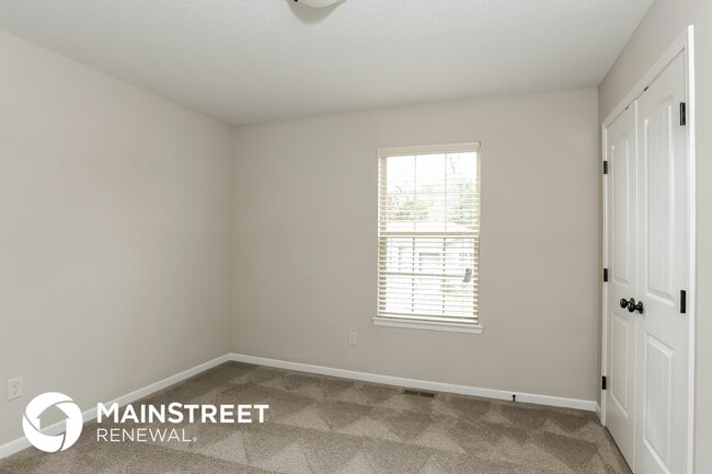 Building Photo - 18701 E 19 Terrace S