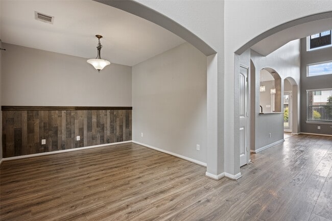 Building Photo - 2018 Wembley Way