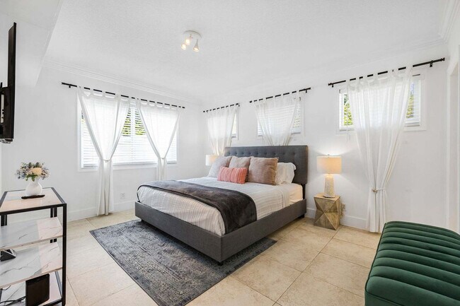 Building Photo - 11121 Griffing Blvd