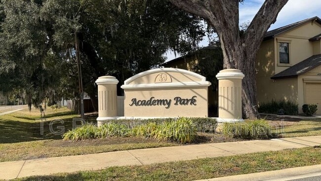 Building Photo - 10672 Academy Park Dr