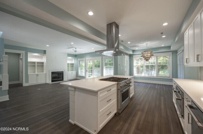 Building Photo - 7110 Saybrook Dr
