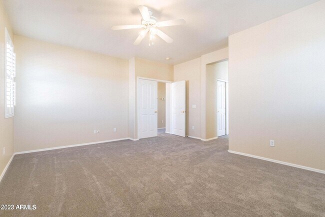 Building Photo - 6816 W Buckskin Trail