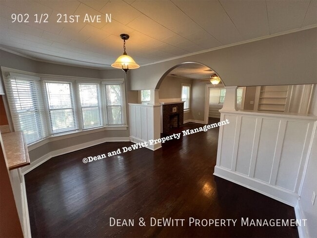 Building Photo - 902 1/2  21st Ave N-