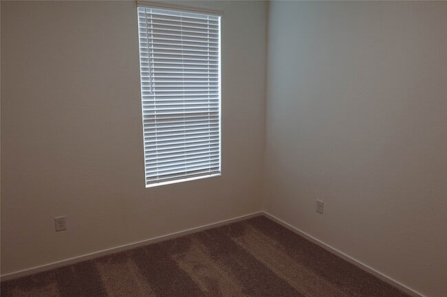 Building Photo - 15321 Dapple Blf Ln