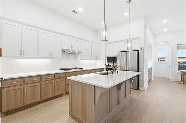 Building Photo - 1417 Sandhill Ln