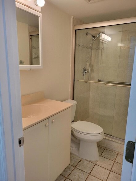 Building Photo - 1611 Minutemen Causeway