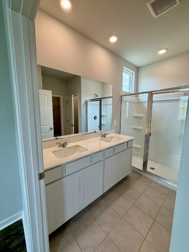 Building Photo - New Legacy Farms Home | Resort-Style Amenities!
