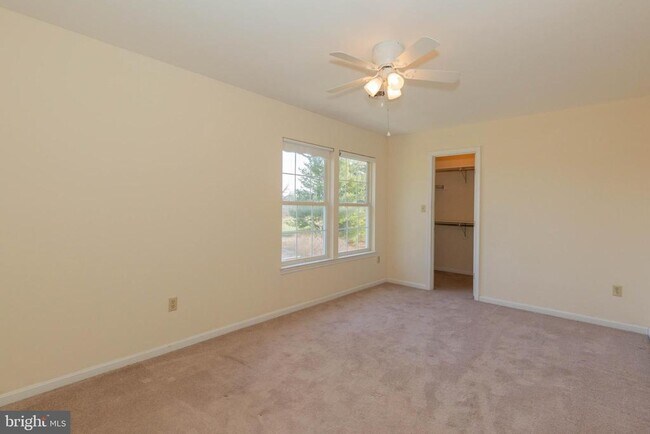 Building Photo - 180 Muirfield Ct