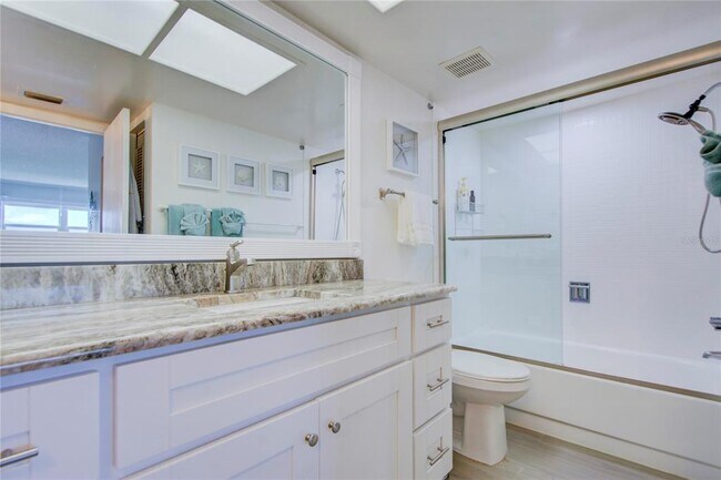 Building Photo - 10216 Regal Dr