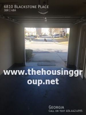 Building Photo - 6810 Blackstone Pl