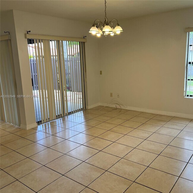 Building Photo - 15272 SW 46th Ln