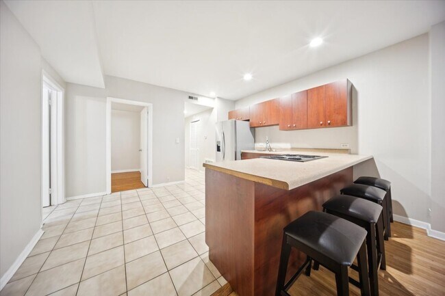 Building Photo - 750 S Oakley Blvd