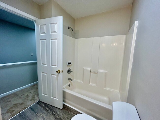 Building Photo - 219 Simba Way