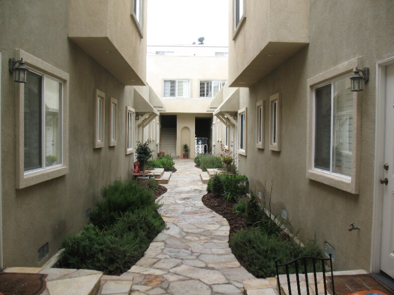 Building Photo - 3632 2nd St