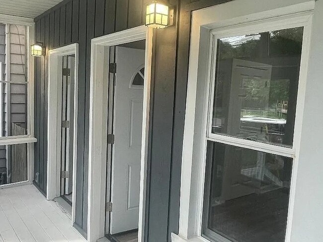 Building Photo - 3021 138th Pl