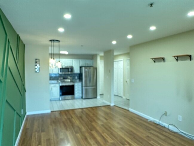 Building Photo - 20 Heaths Ct