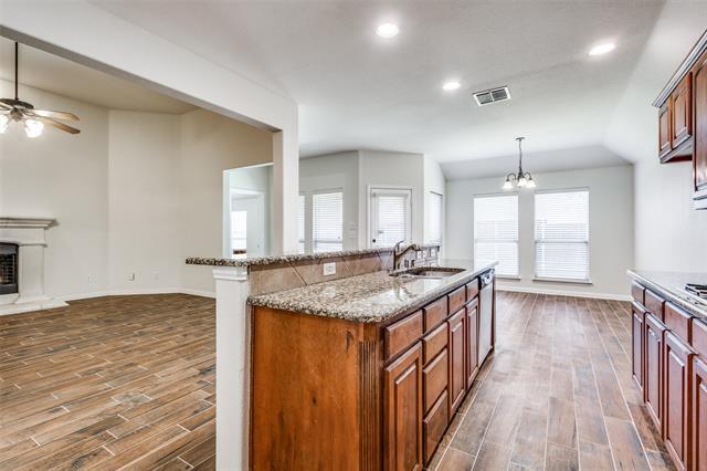 Building Photo - 1609 Sunrise Dr