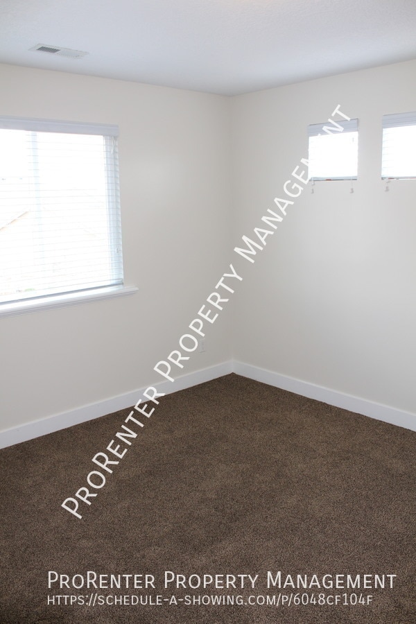Building Photo - 3217 W 275 N