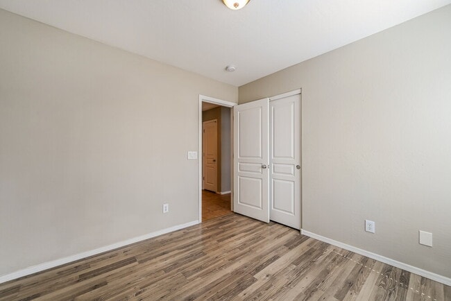 Building Photo - 3026 W Rapalo Rd