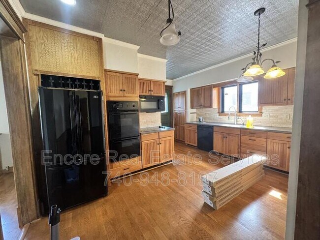 Building Photo - 486 Hudson Ave