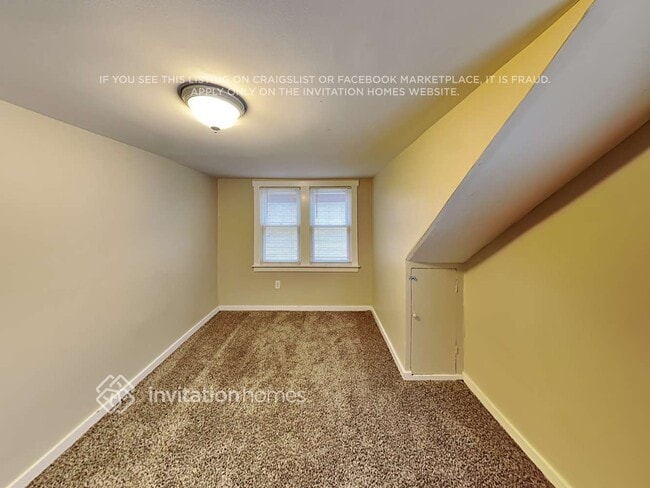 Building Photo - 7611 W Fullerton Ave