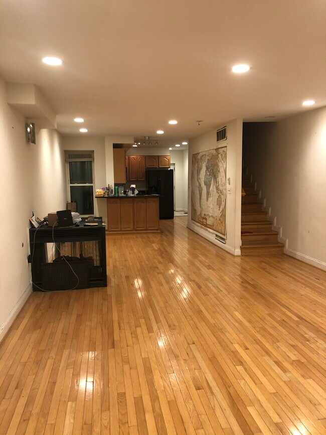 Huge open floor plan + hardwood floors - 1204 Florida Ave NE