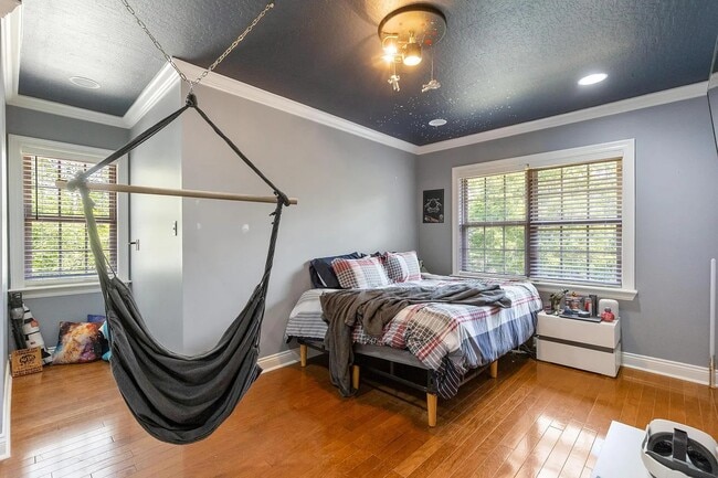 Building Photo - 104 Heartwood