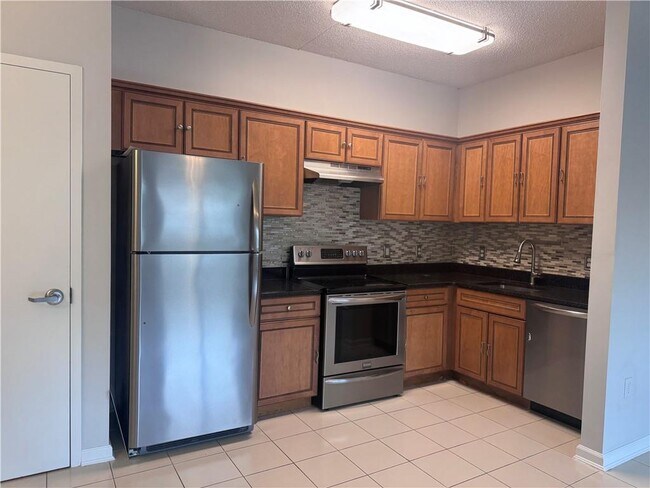 Building Photo - 260 Beach 81st St