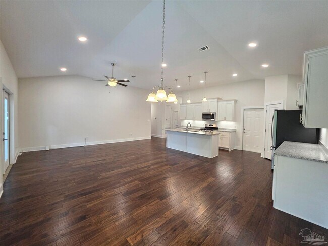 Building Photo - 4570 Omaha Dr