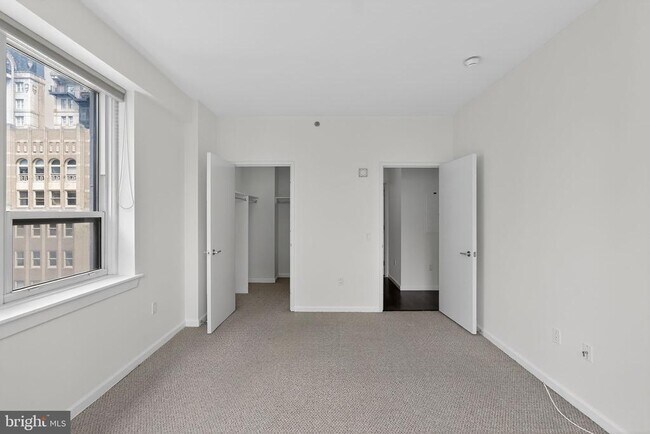 Building Photo - 1425 Locust St