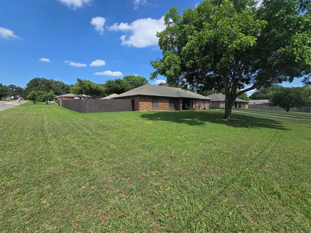Building Photo - 7451 N College Cir