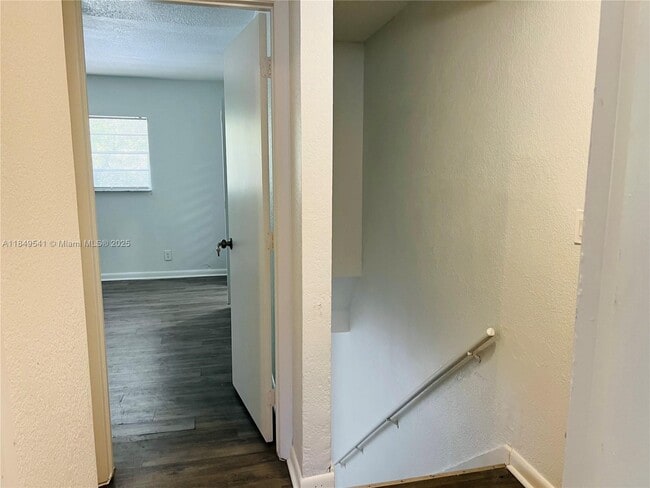 Building Photo - 4705 NW 9th Dr